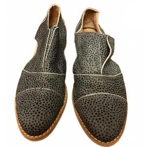 All Black Women's Black and Gray Patterned Flats Size 38.5